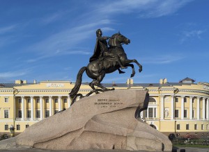 1280px-The_Bronze_Horseman_(St__Petersburg,_Russia)